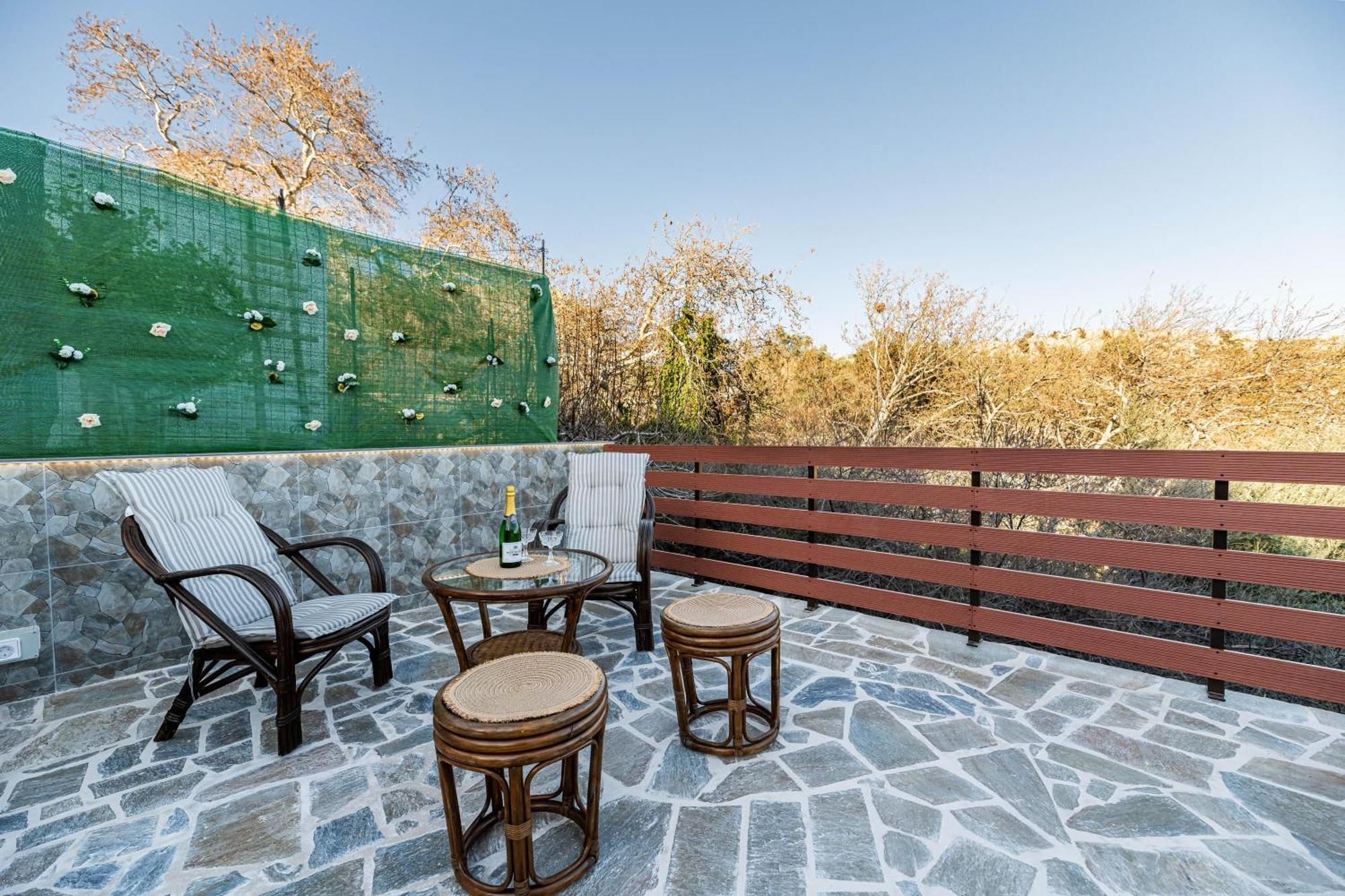 Aperanto Galazio Apartment Archangelos  Luaran gambar