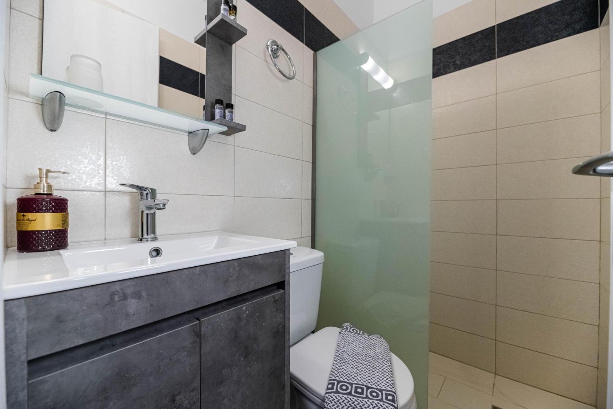 Aperanto Galazio Apartment Archangelos  Luaran gambar