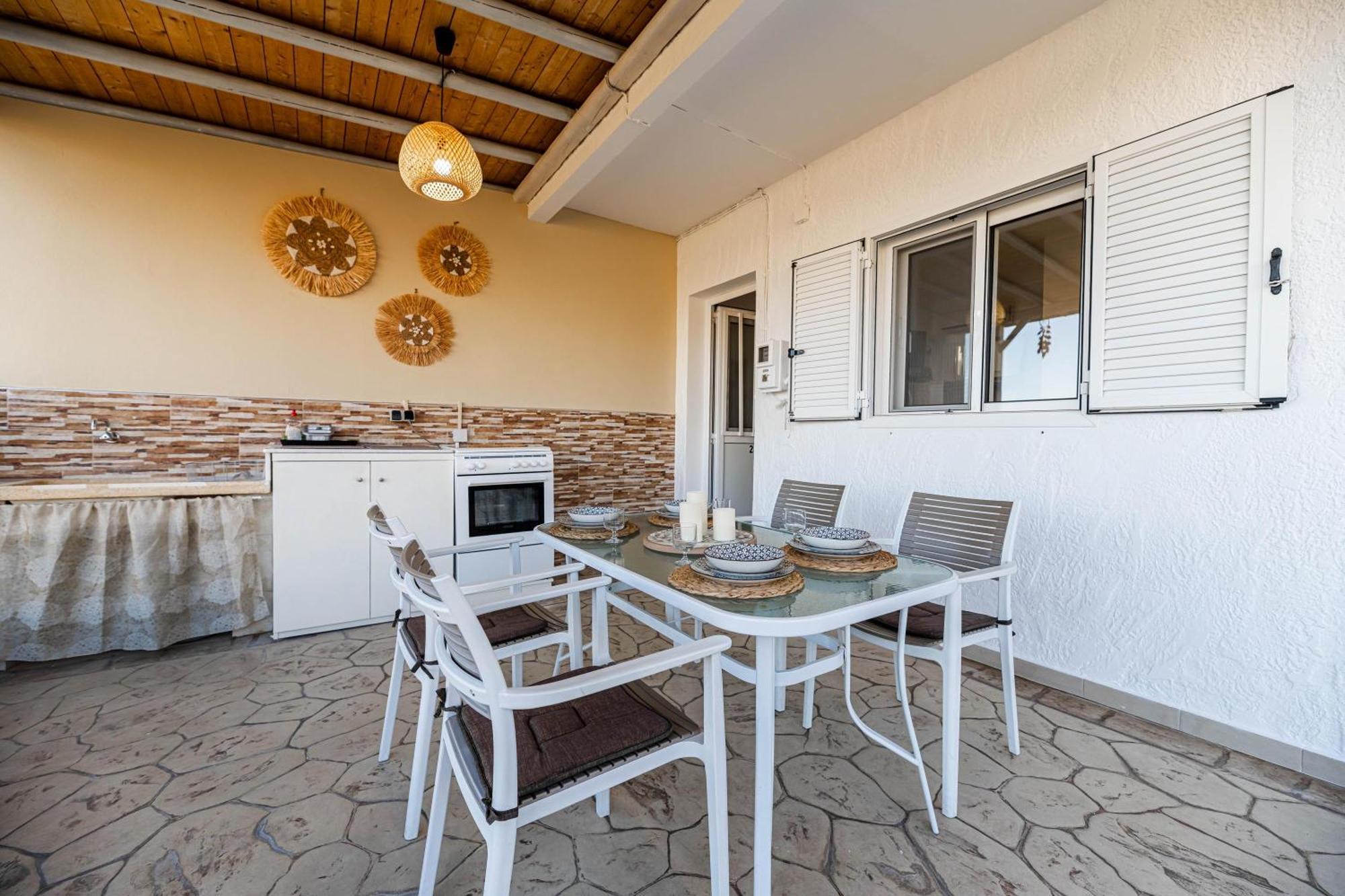 Aperanto Galazio Apartment Archangelos  Luaran gambar